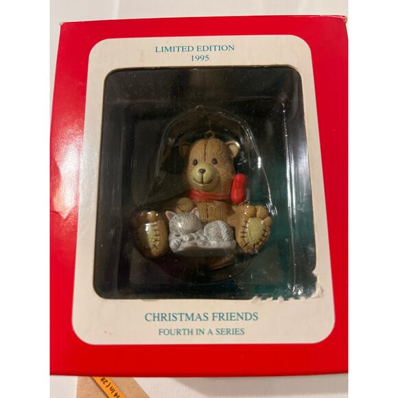 World of Christmas Limited edit 1995 Christmas friends bear/kitten ornament new - Picture 1 of 5